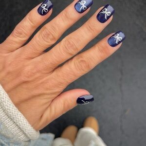 Red Aspen JuJu Bee's Lessons in Gratitude Press-On Nails - Purple Cat Eye Design